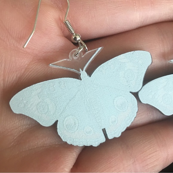 Moth Acrylic Dangle Earrings - Picture 5 of 9